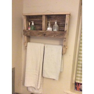 DIY Pallet Towel Rack with Shelf | Pallet Furniture Plans
