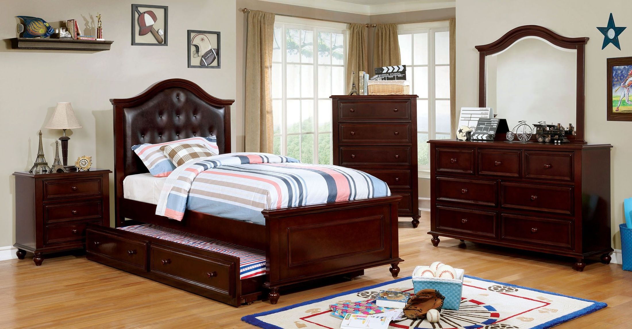 Eliot Upholstered Platform Bed