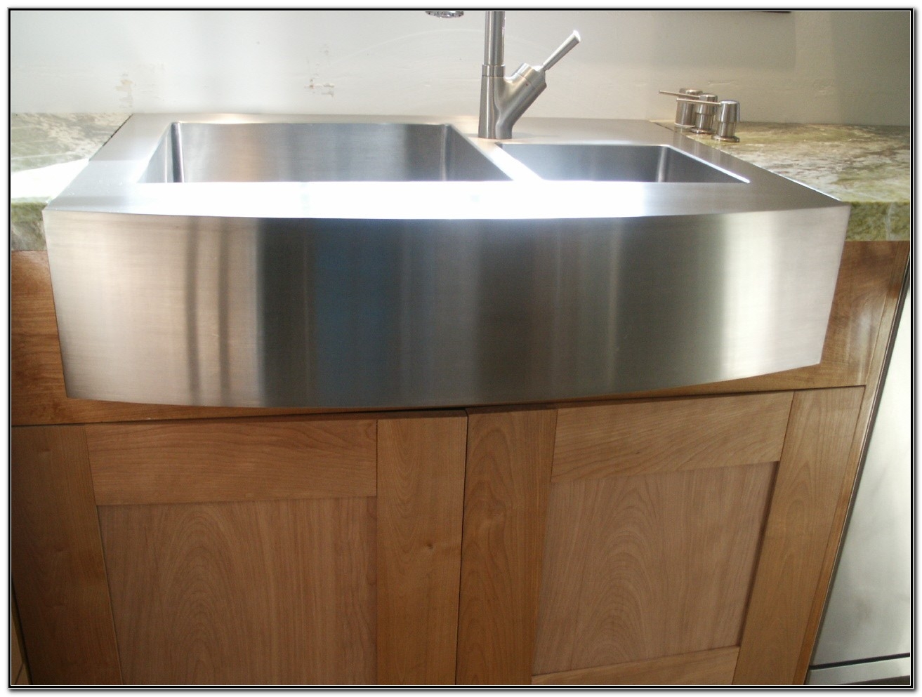 Kitchen: Convenient Cleaning With Stainless Steel Farm ...