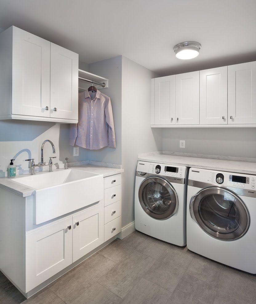 https://visualhunt.com/photos/13/modern-laundry-room-cabinets-ideas-for-you-to-think-about.jpg