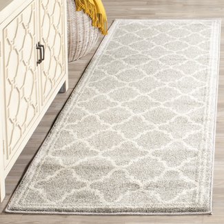 Safavieh Amherst Collection AMT422B Light Grey and Beige Indoor/Outdoor Area Rug