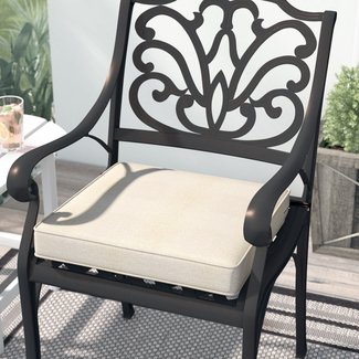 https://visualhunt.com/photos/13/searcy-fadesafe-square-outdoor-dining-chair-cushion.jpg?s=wh2