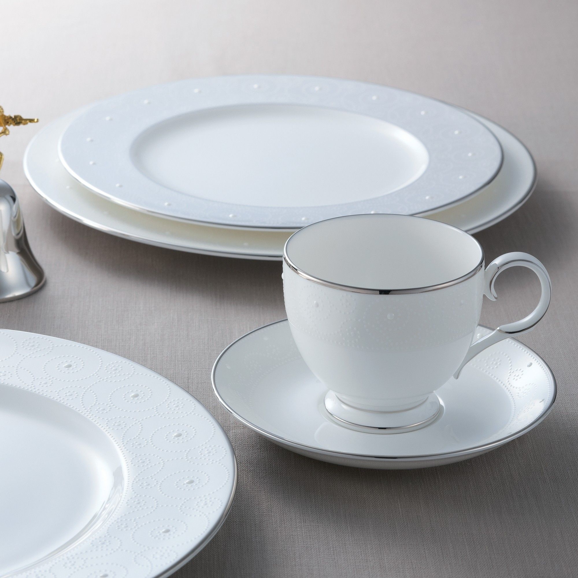 Elegant White Platinum Bone China Round Dinnerware Set