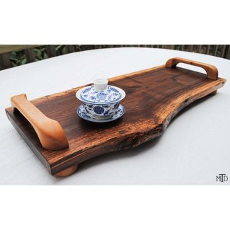 https://visualhunt.com/photos/14/live-edge-walnut-cutting-board-with-birch-handles-serving.jpg?s=wh2