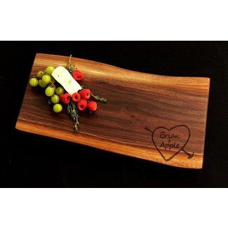 Live Edge Cutting Board With Handle — Lost Objects, Found Treasures