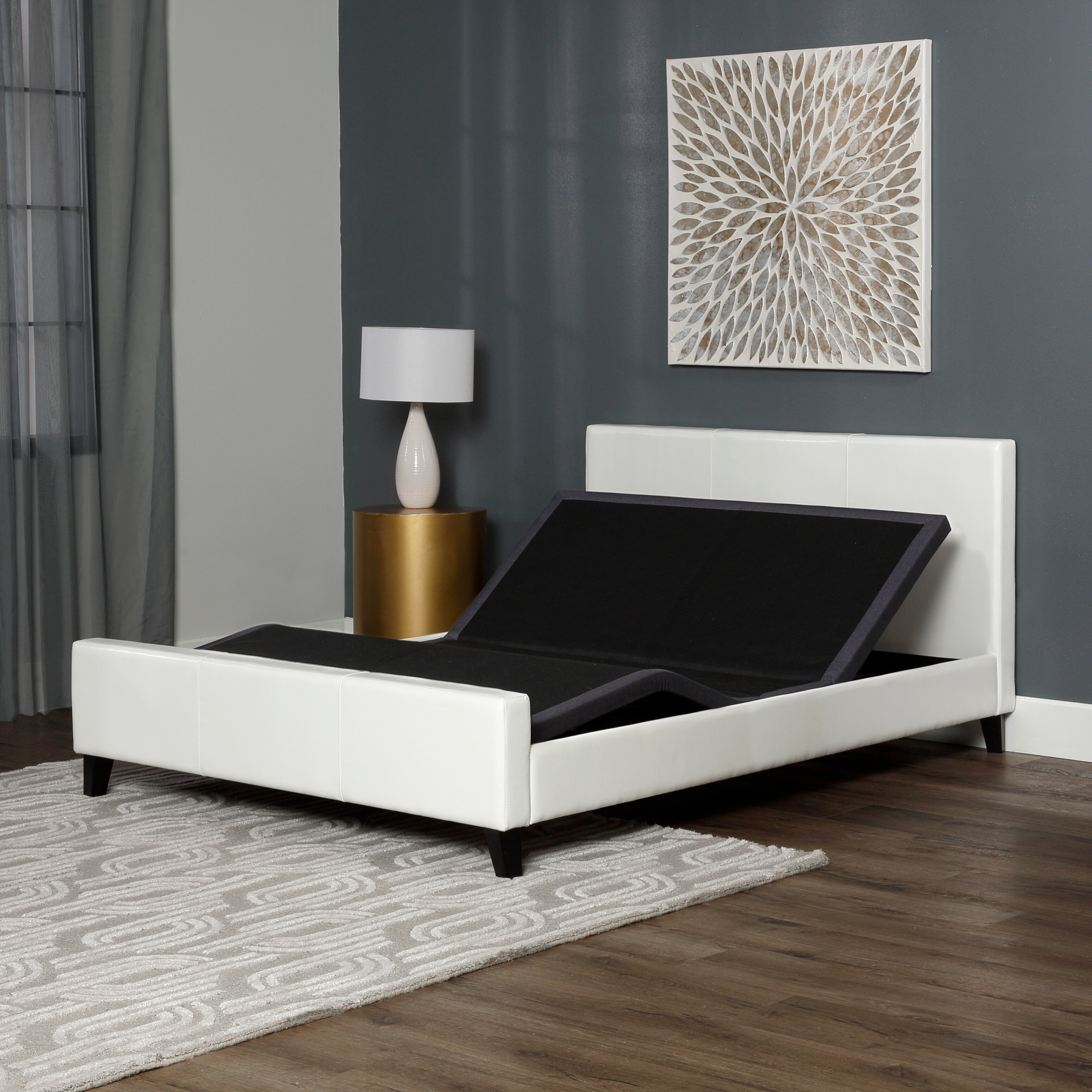 6 Expert Tips To Choose An Adjustable Bed - VisualHunt