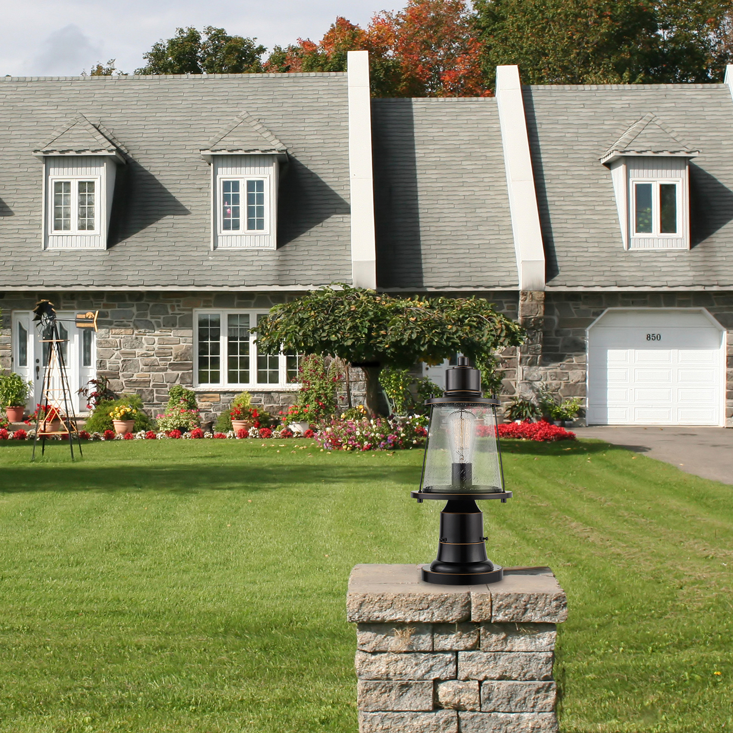 Modern Pier Mount Light