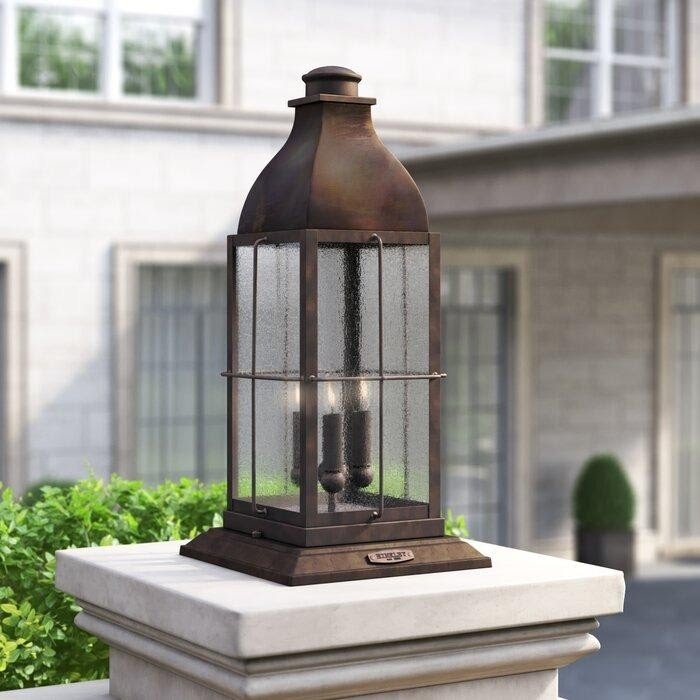 3-Light Pier Mount Light
