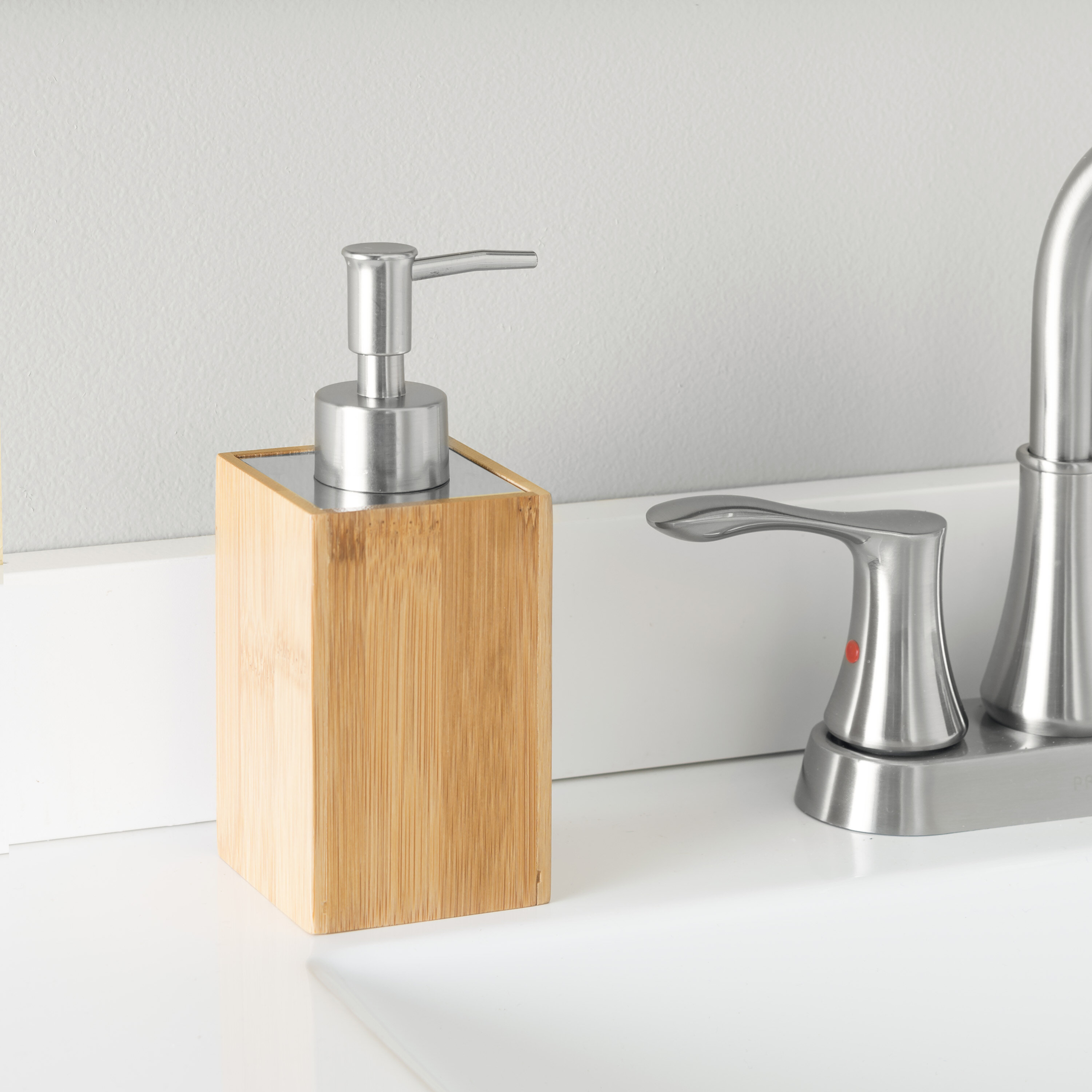 7 Expert Tips To Choose Bathroom Accessories VisualHunt