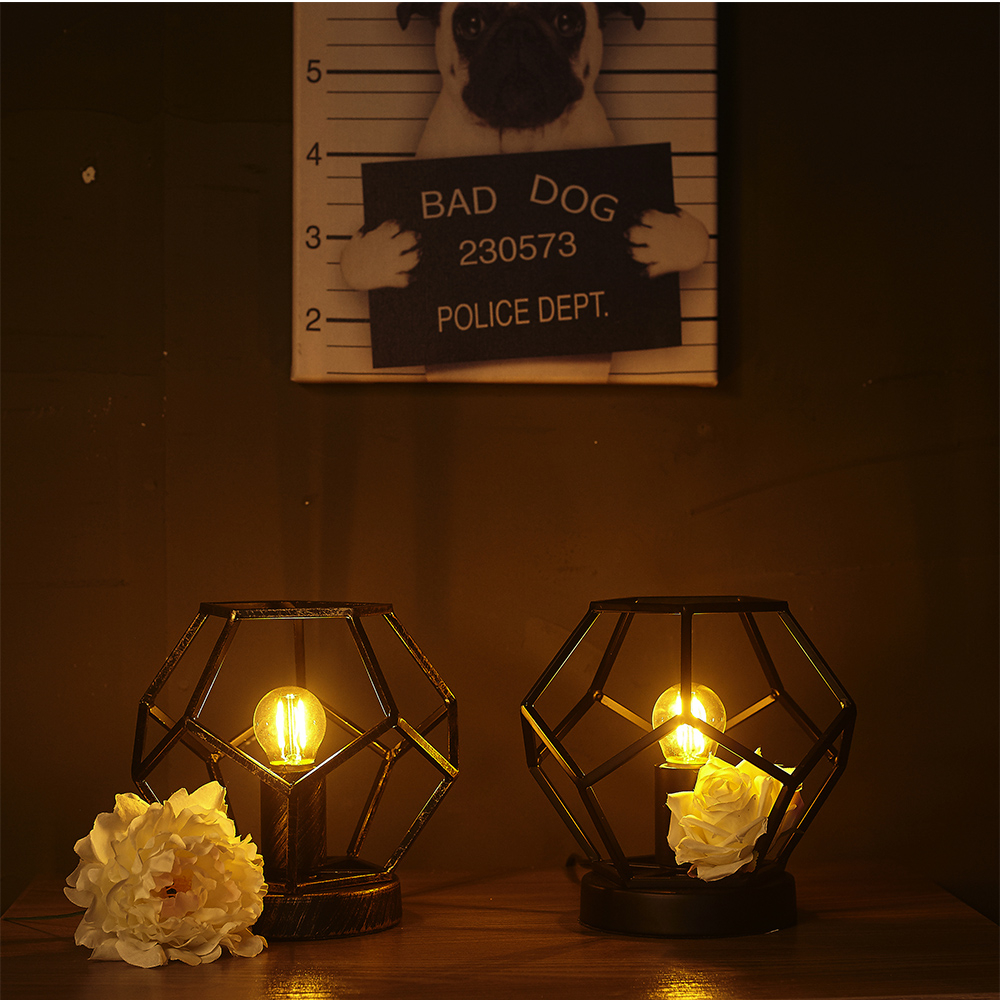 Black Metal Small Table Lamp