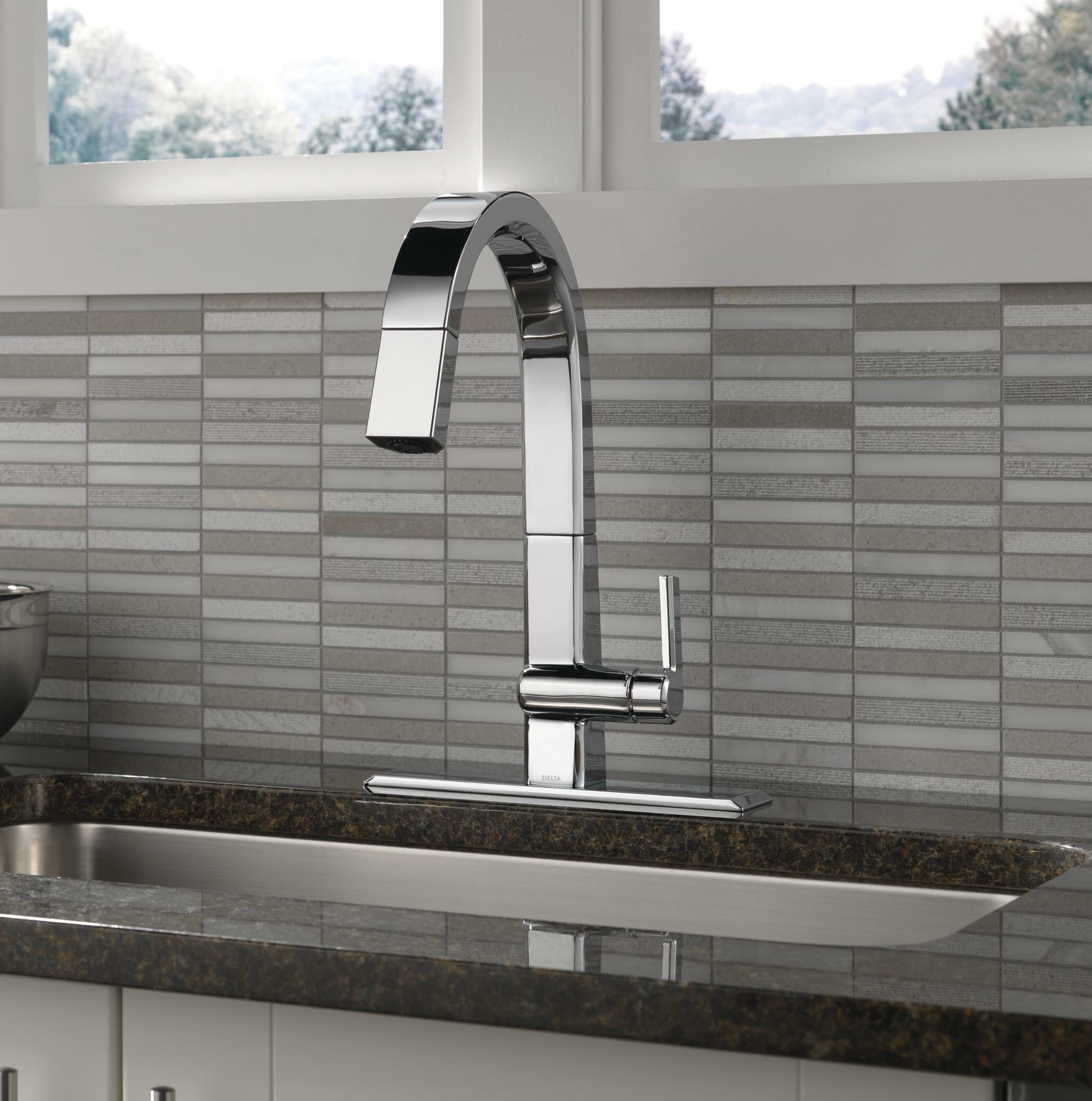 4 Expert Tips To Choose A Kitchen Faucet VisualHunt