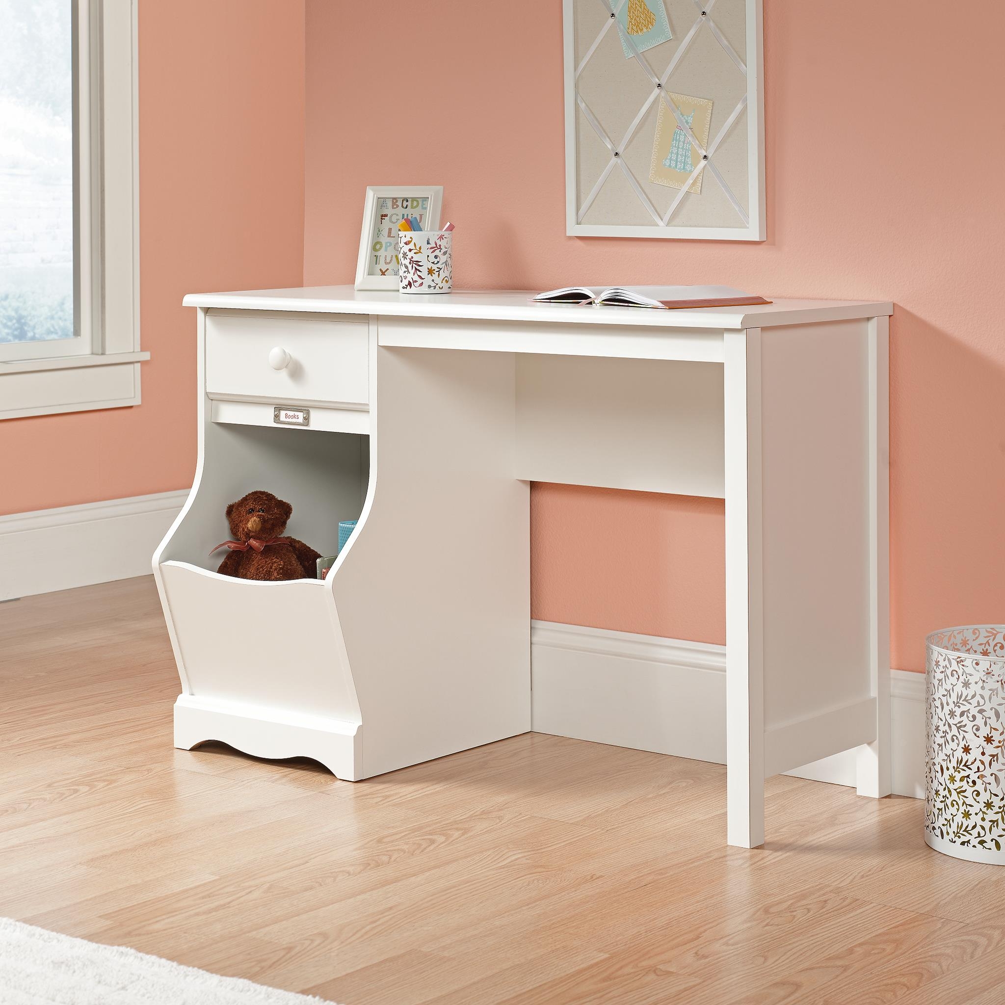 Ergonomic Assembled Kids Study Desk in White