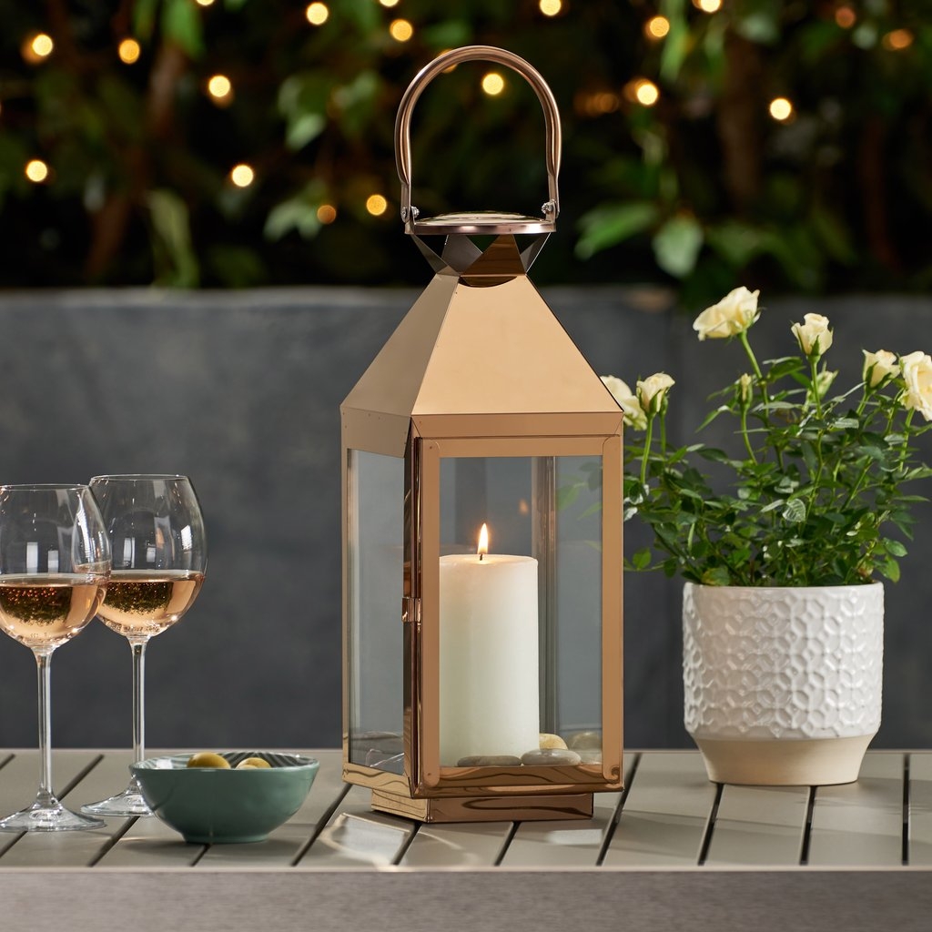 3 Expert Tips To Choose An Outdoor Lantern - VisualHunt