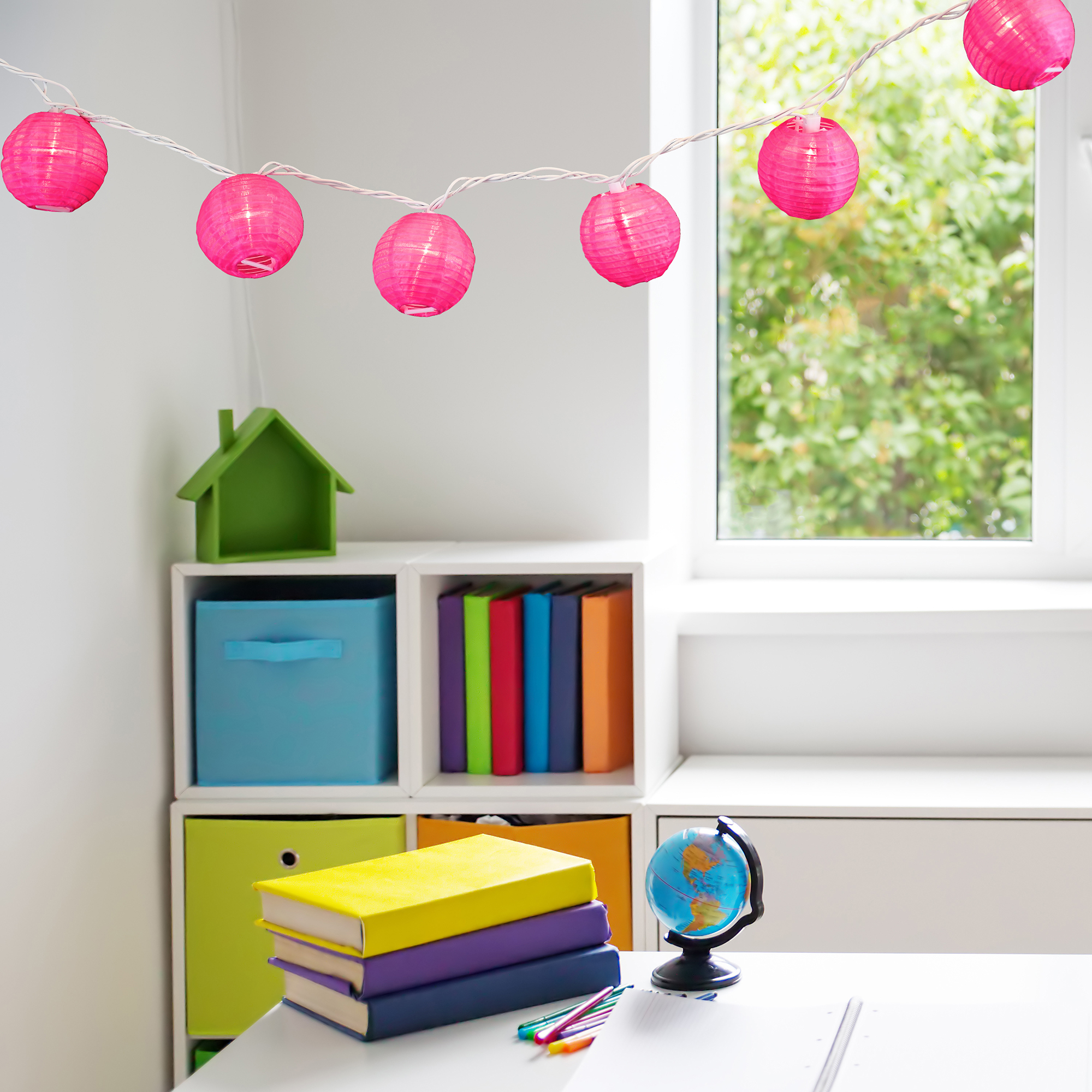 Green Bulb Paper Lantern String Light 