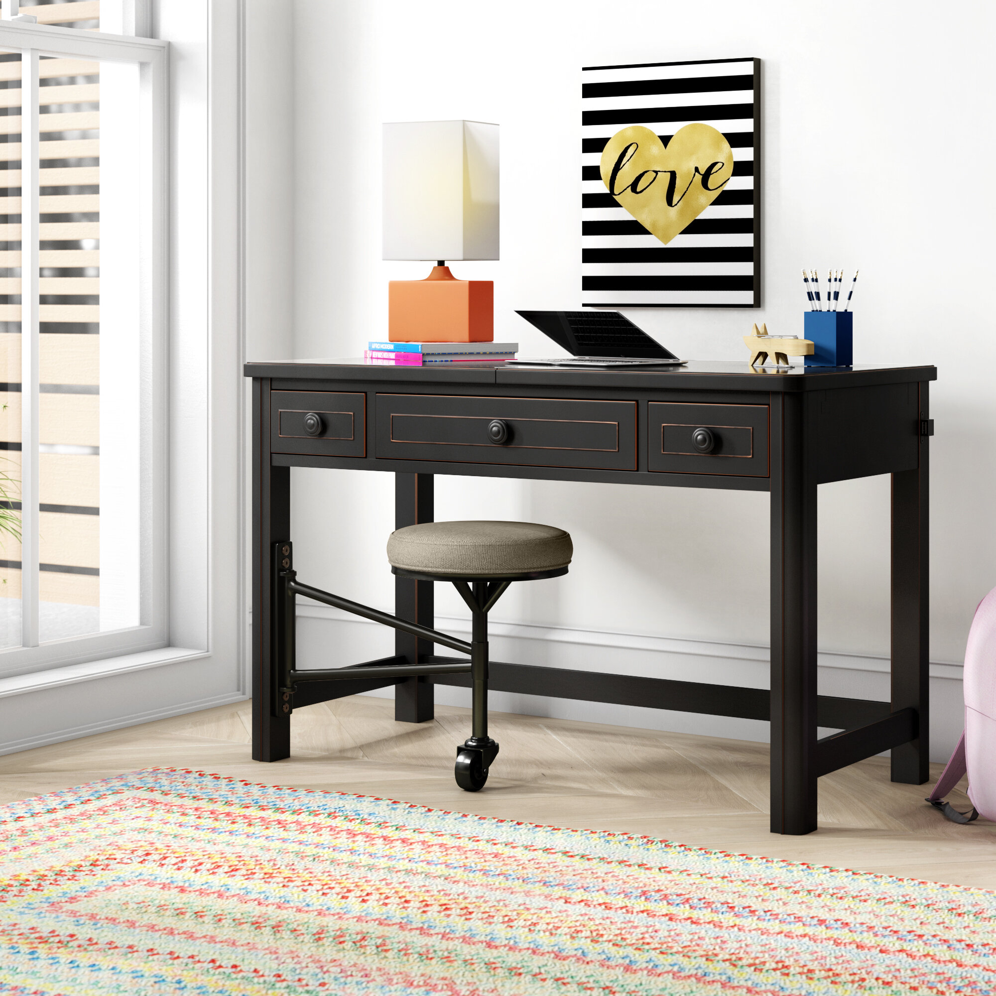 4 Expert Tips To Choose A Kids Desk - Visualhunt