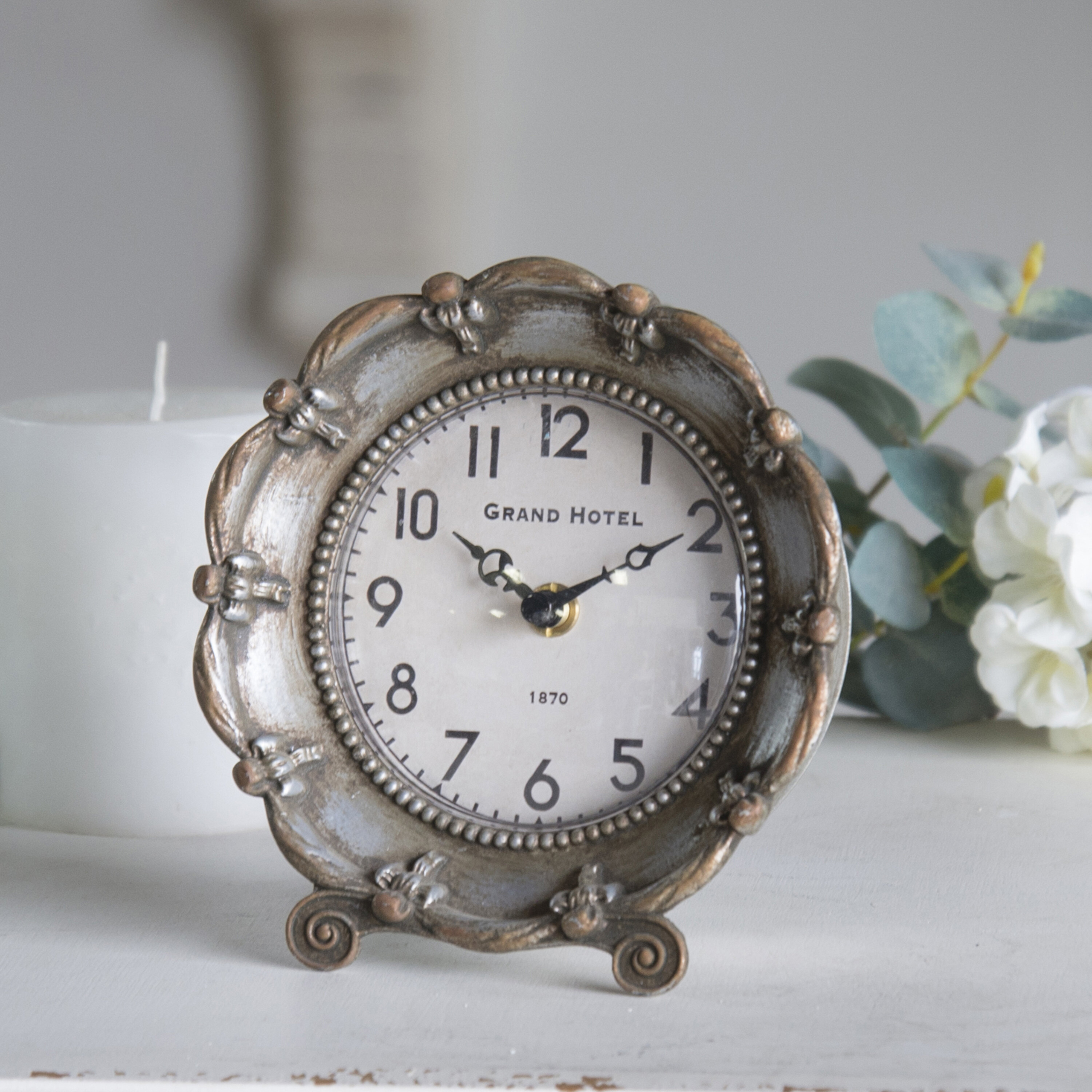 3 Expert Tips To Choose Mantel & Tabletop Clocks VisualHunt