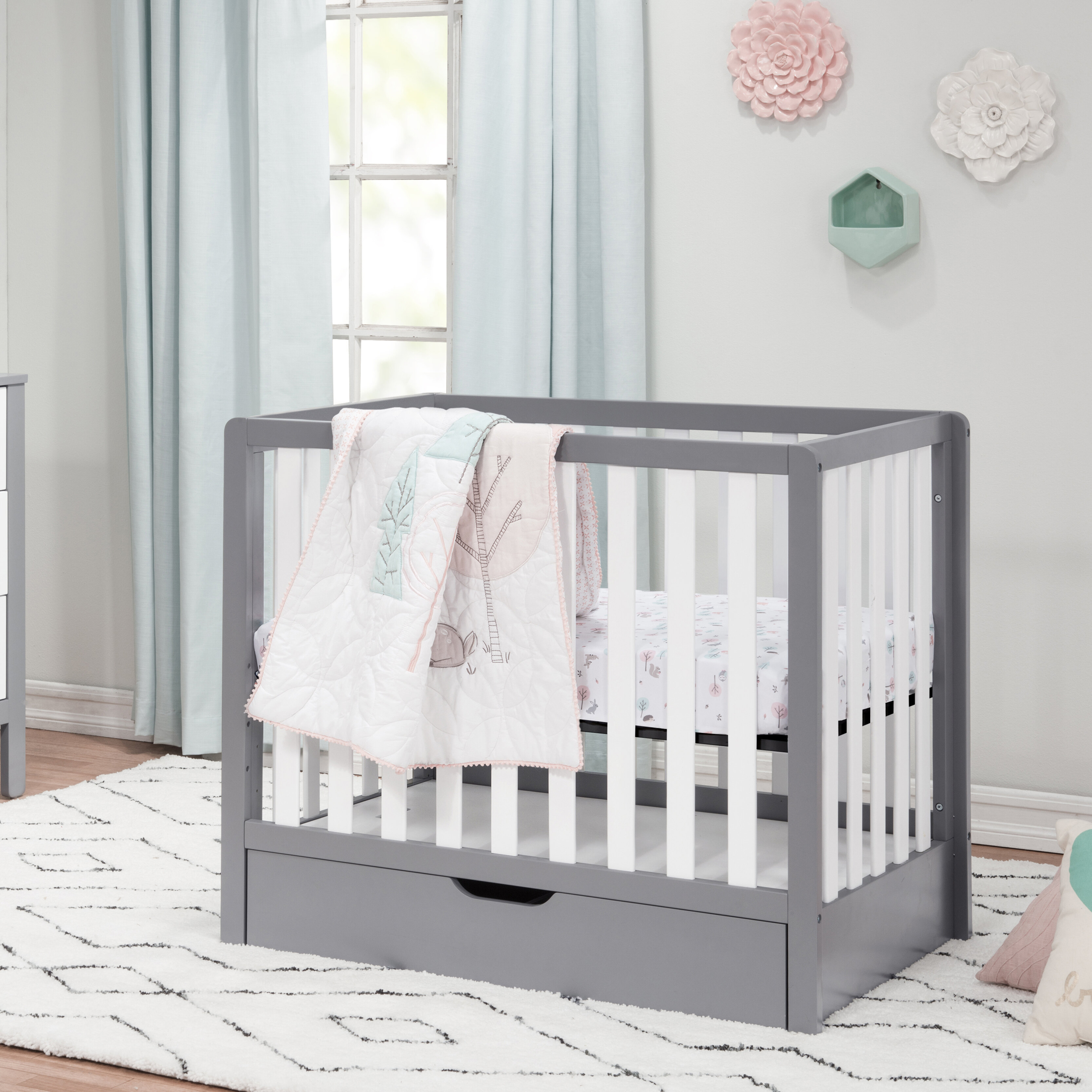 5 Expert Tips To Choose A Convertible Crib VisualHunt