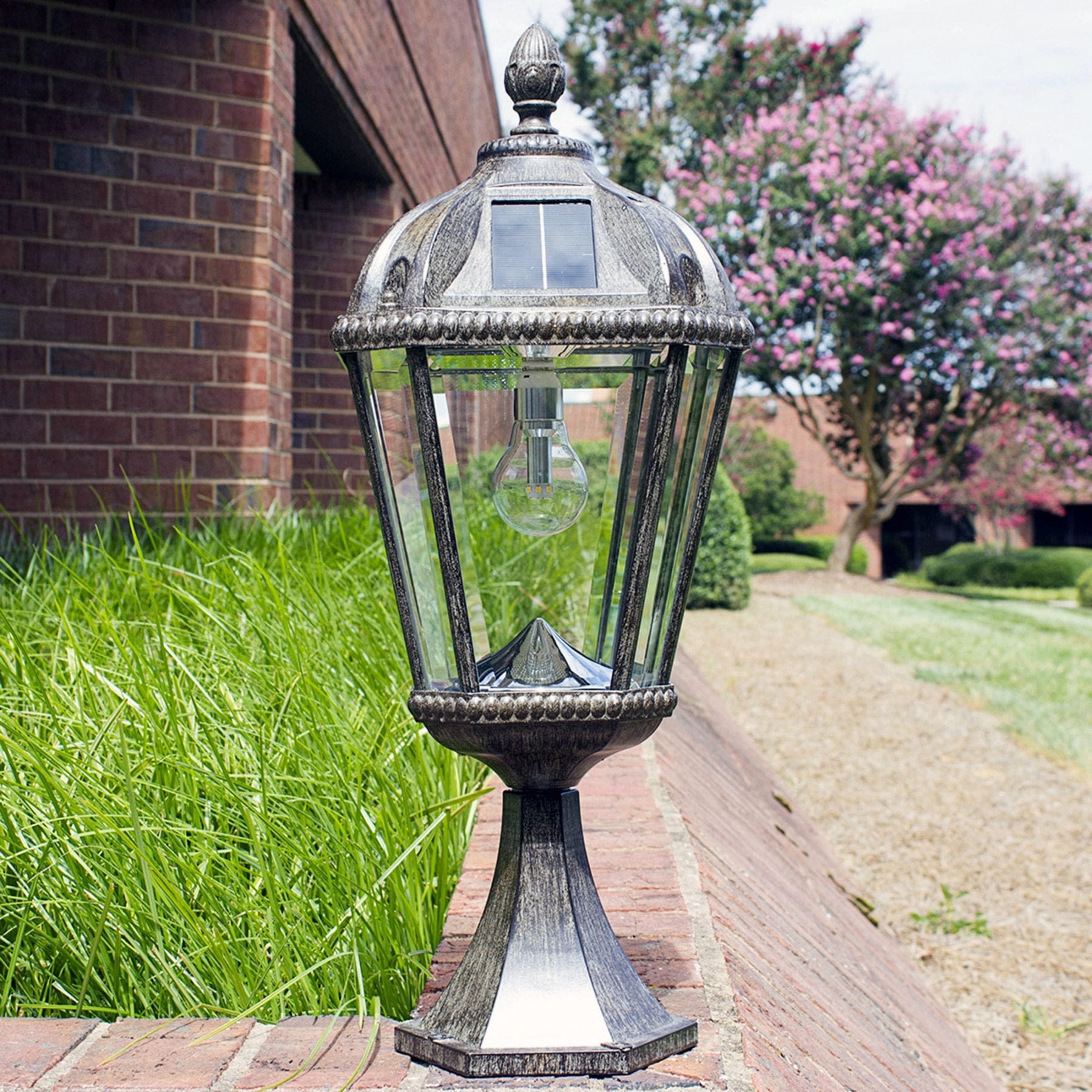 Solar Powered 1-Light LED Pier Mount Light
