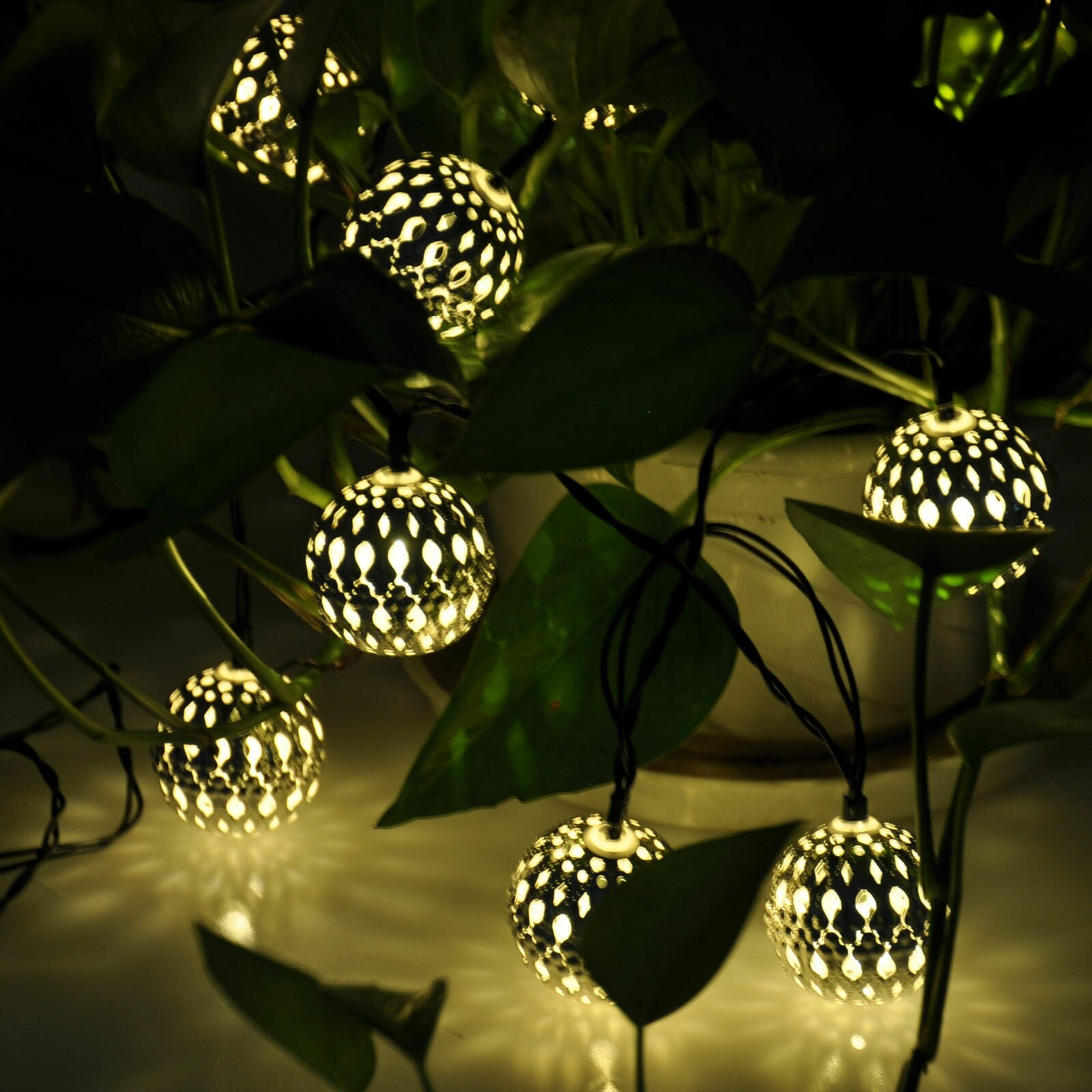 Solar Powered Metal Shaded String Light