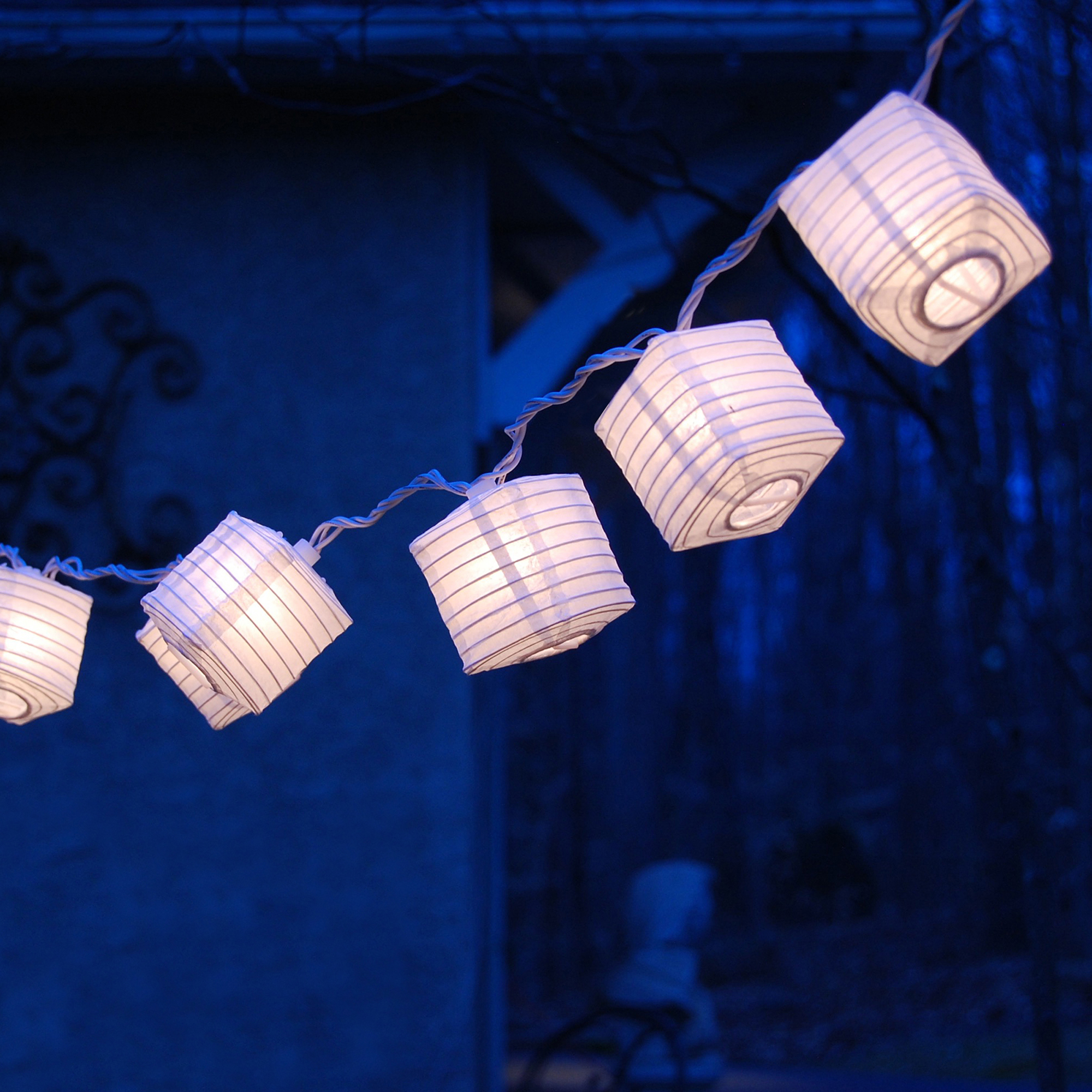 White Bulb Paper Lantern String Light
