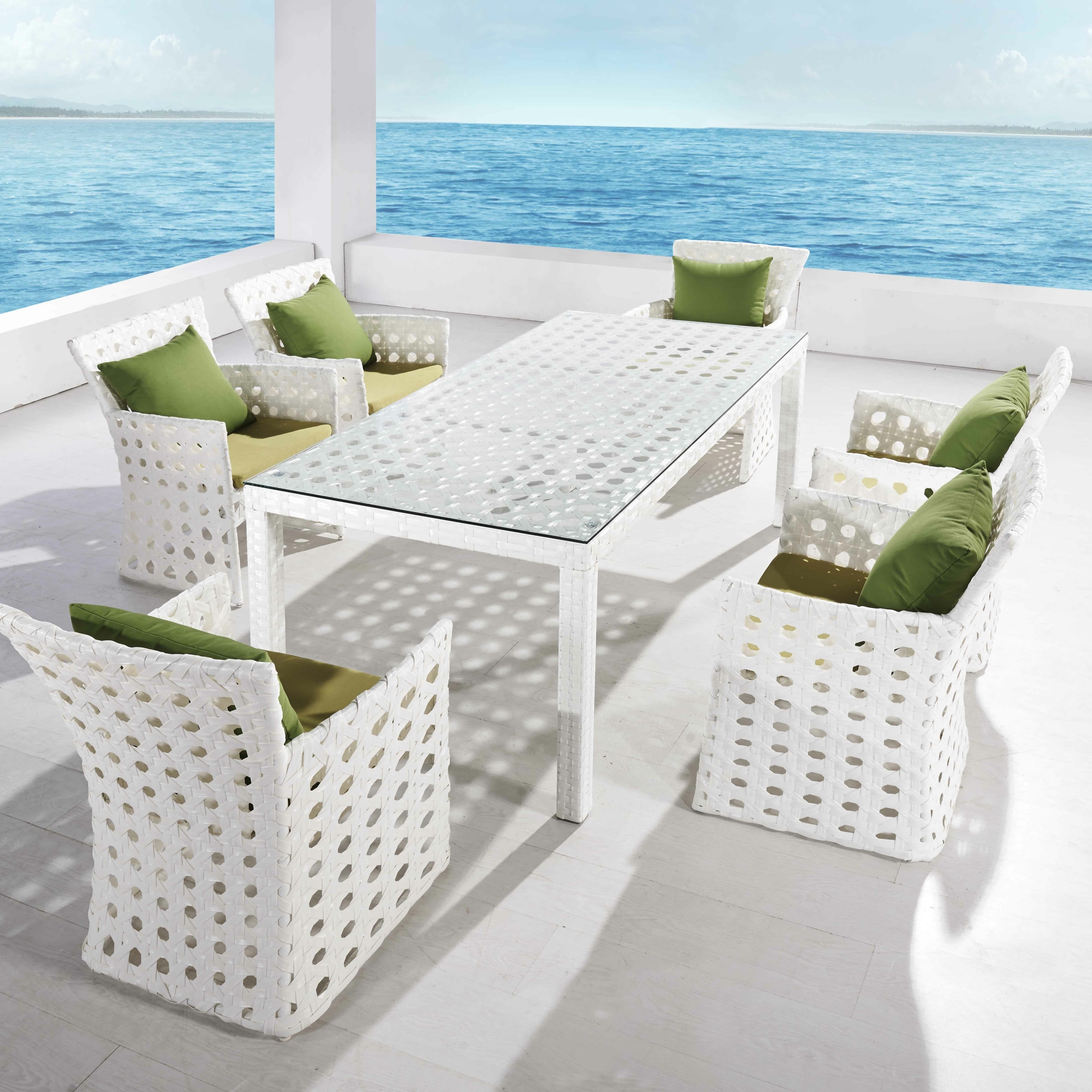 White Laminate Details Dining Set