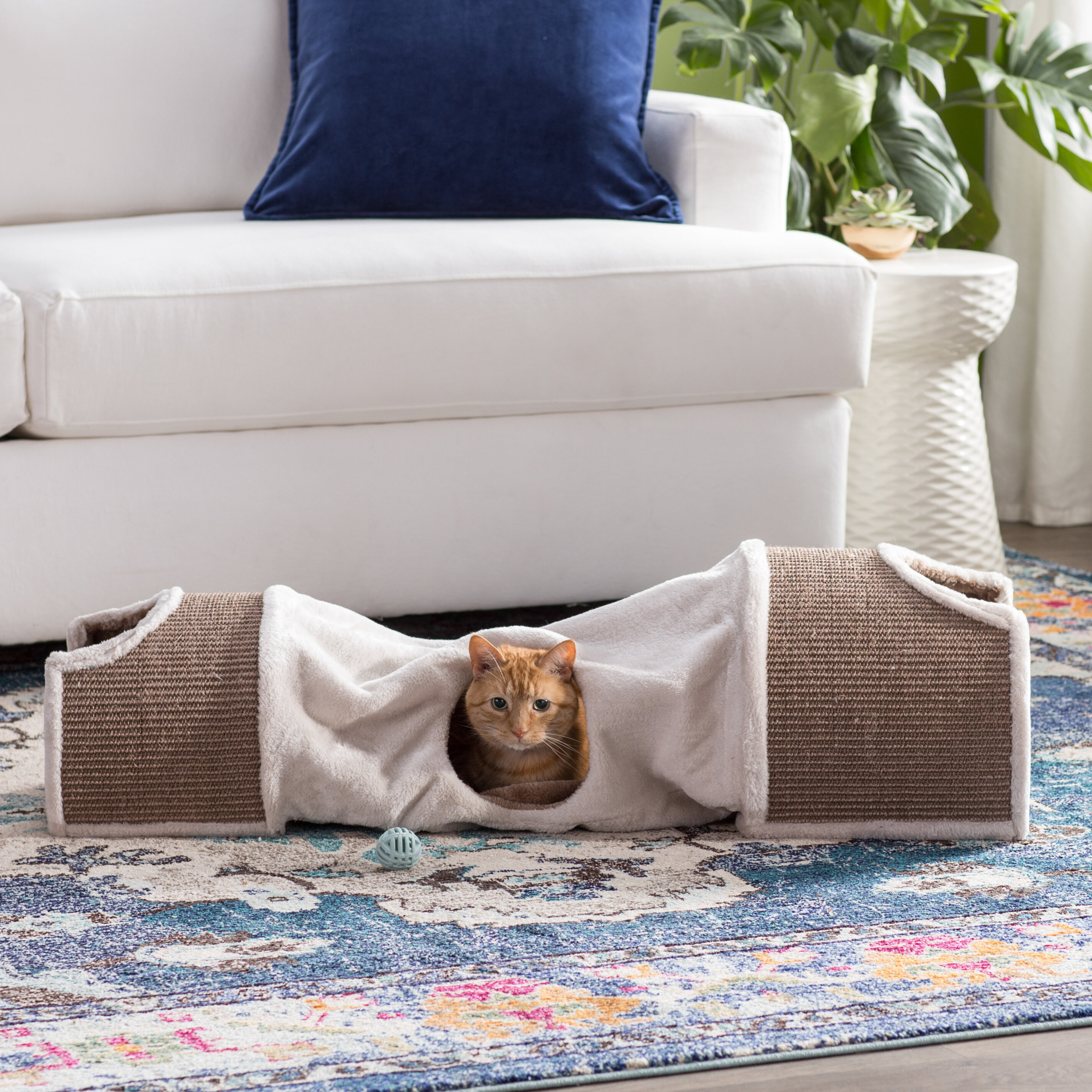 White Polyester Freestanding Cat Condo