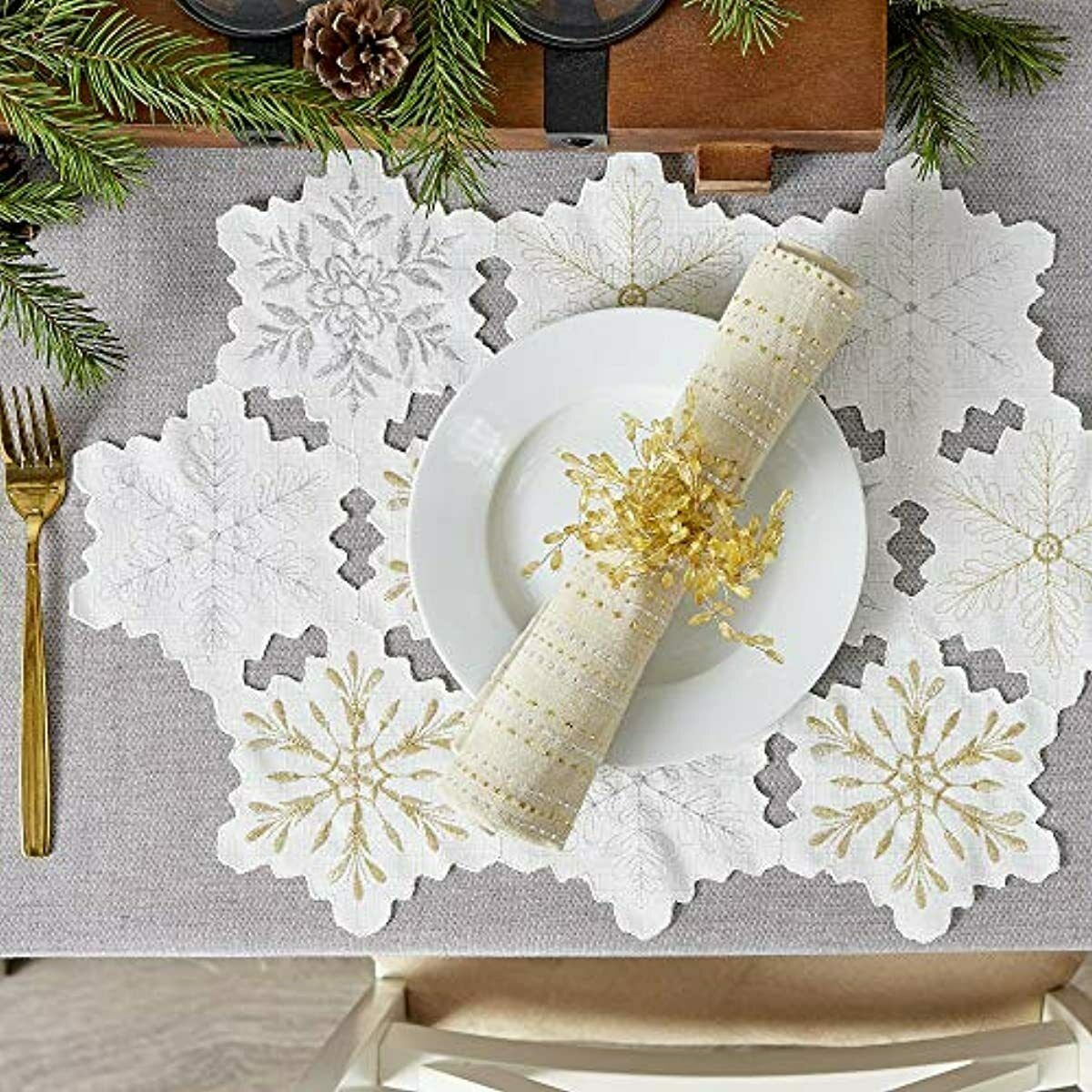 White Snow Flake Cotton Placemat