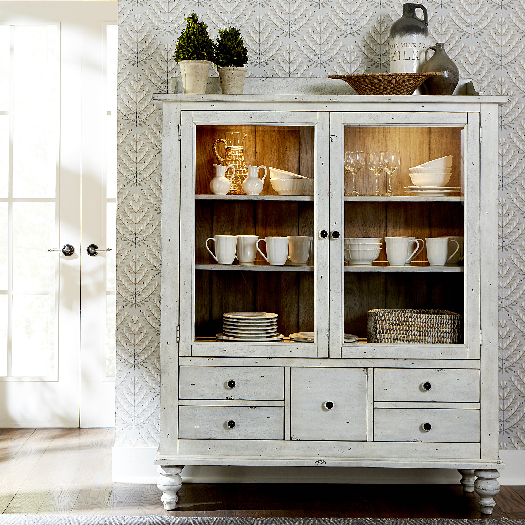 White Solid Manufactured Wood Lighted China Cabinet