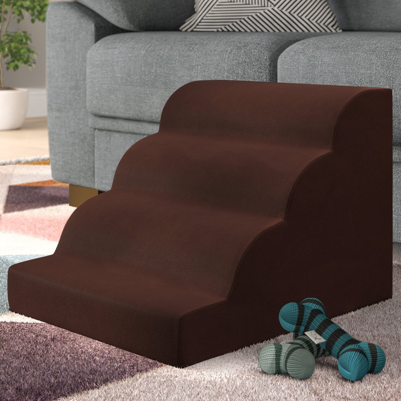 Scalloped pet outlet steps