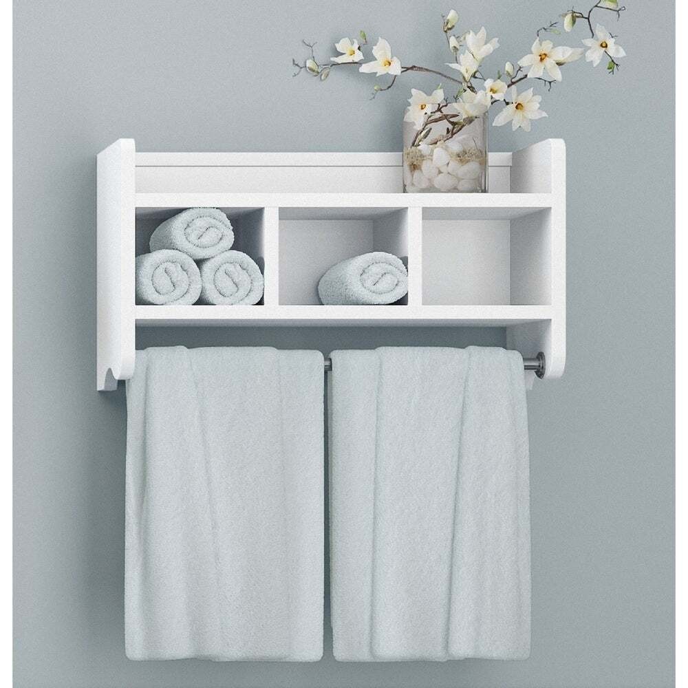 https://visualhunt.com/photos/19/organized-cubby-hole-shelf-and-towel-rack.jpeg