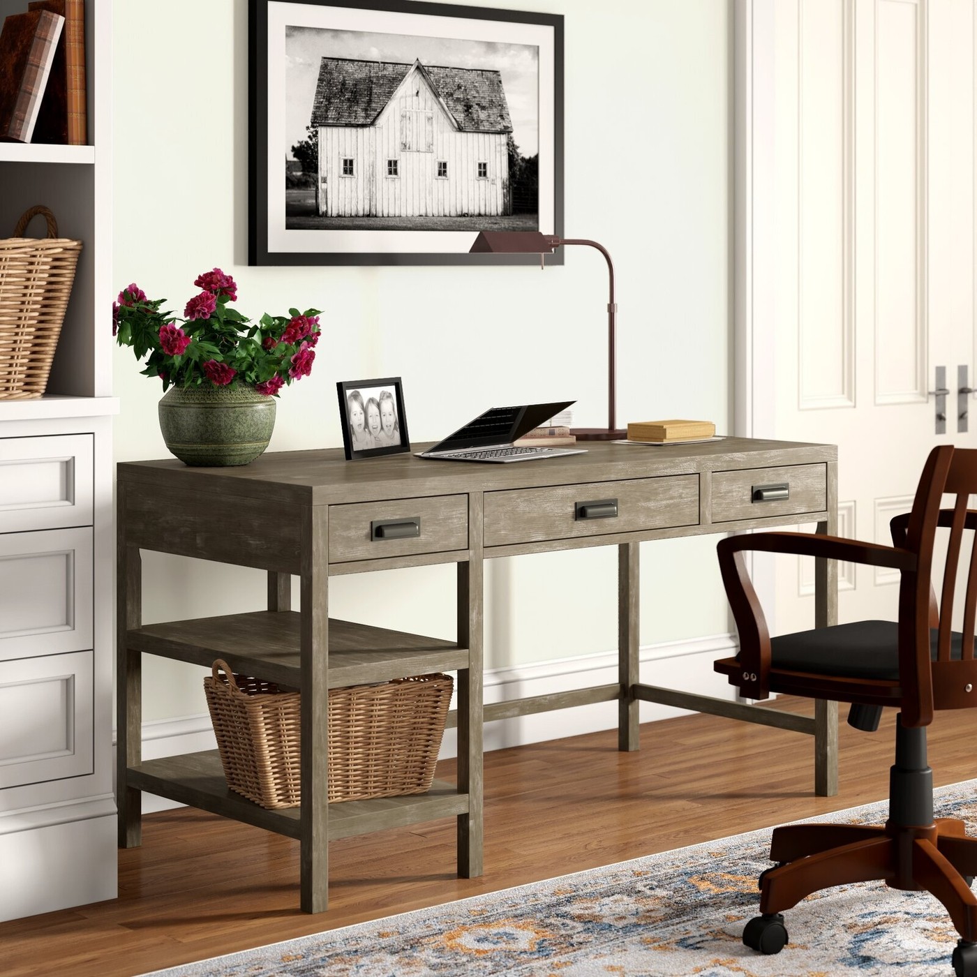 Farmhouse Desk - VisualHunt