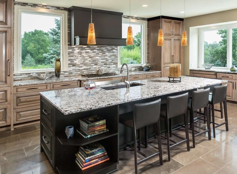 Two Tones &amp;amp;amp;amp;amp;amp;amp; a Backsplash
