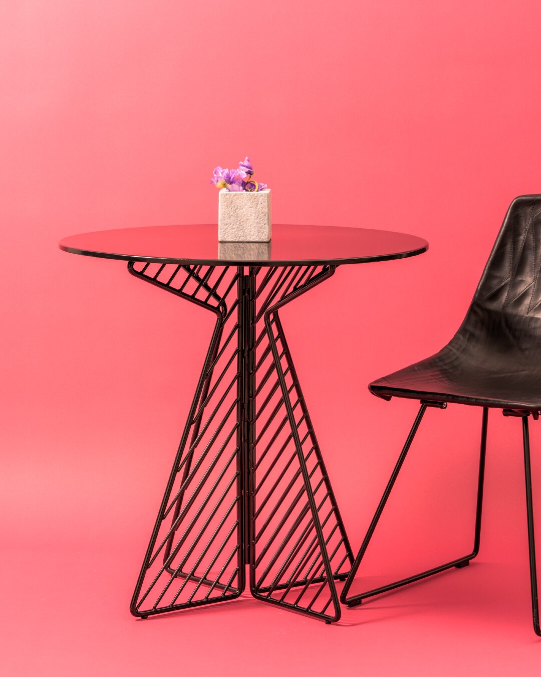 30'' Steel Iron Pedestal Dining Table