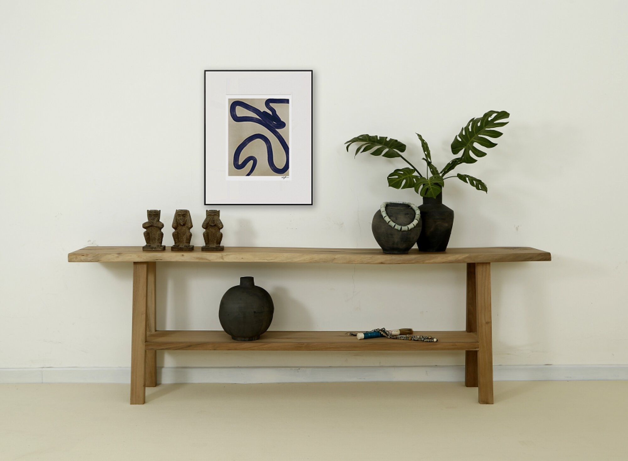 https://visualhunt.com/photos/23/98-42-solid-wood-console-table.jpg