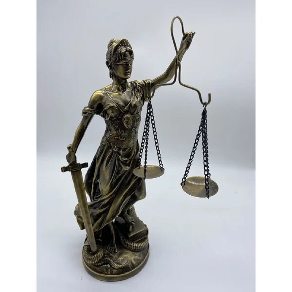 Abigayil Lady of Justice
