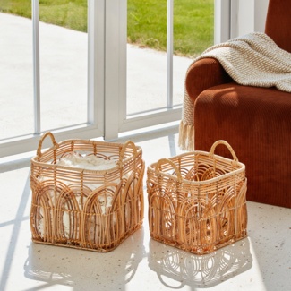 https://visualhunt.com/photos/23/bottega-decorative-wicker-basket-set.jpg?s=wh2