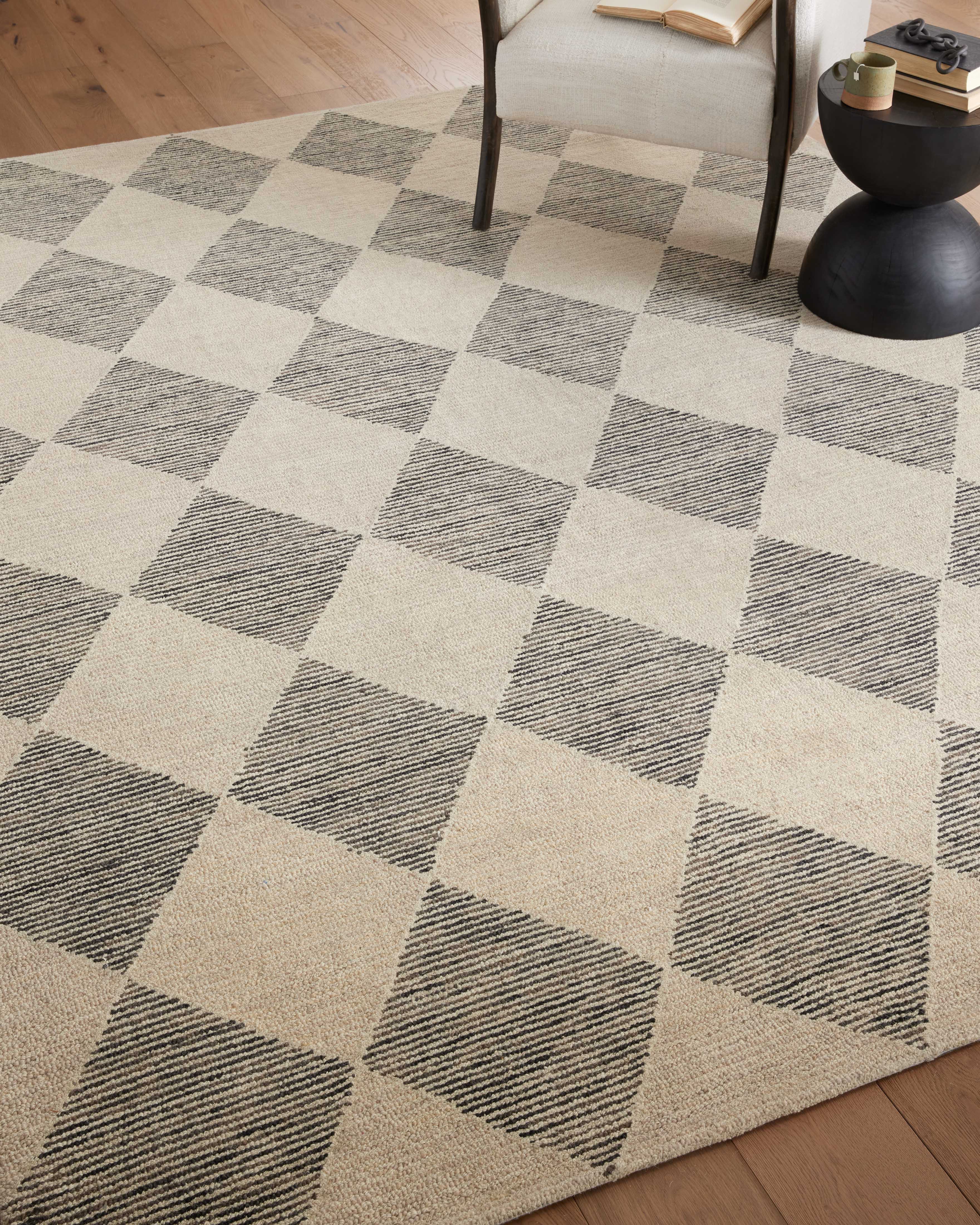Chris Loves Julia x Loloi Francis Collection FRA-01 Beige / Charcoal, ContemporaryArea Rug