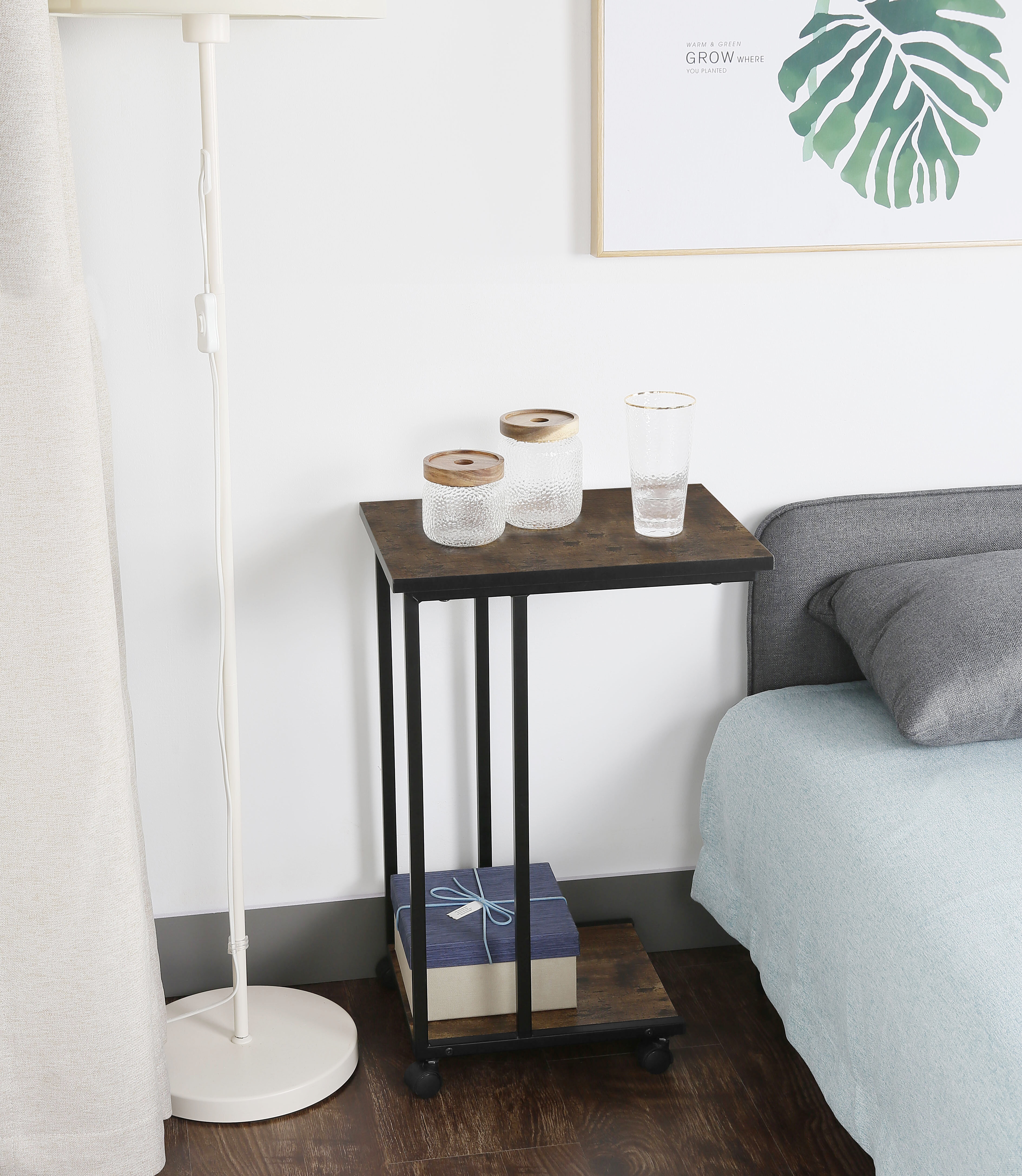 Edgecliff Couch C Tray Table