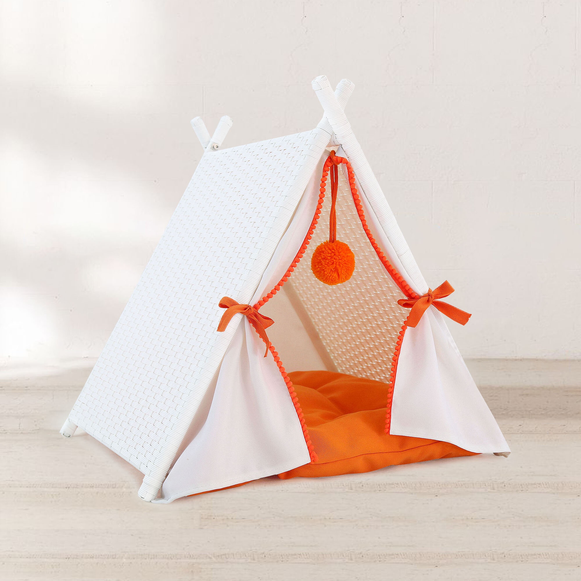 Faolan Specialty Cat Bed