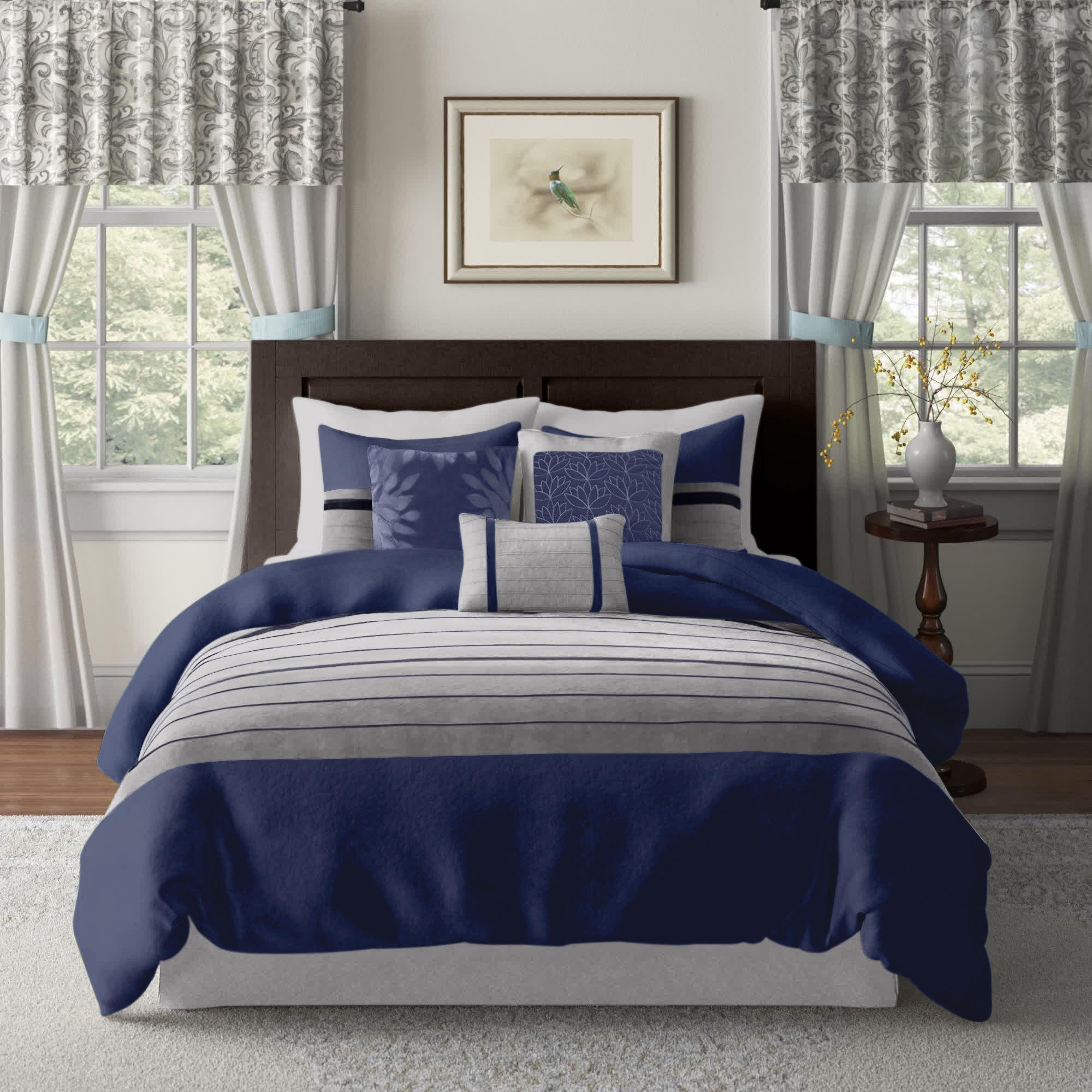 Ginyard Comforter Set