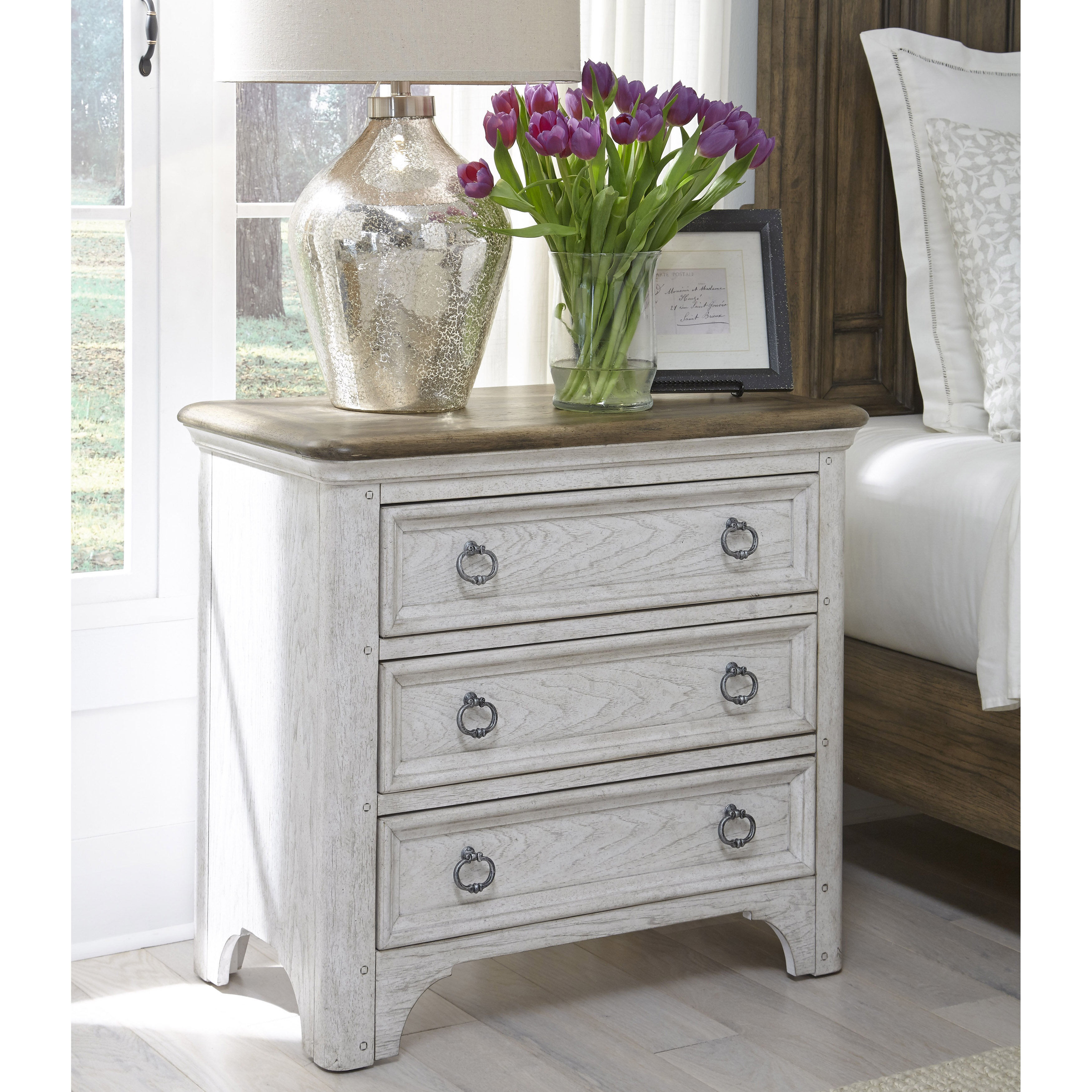 Gottuard Solid + Manufactured Wood Nightstand
