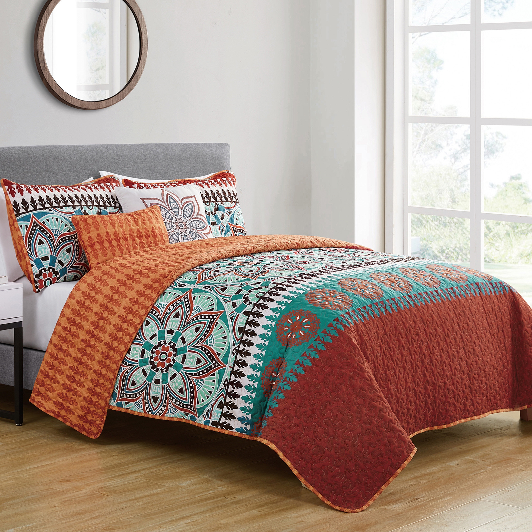 Irinna Quilt Set