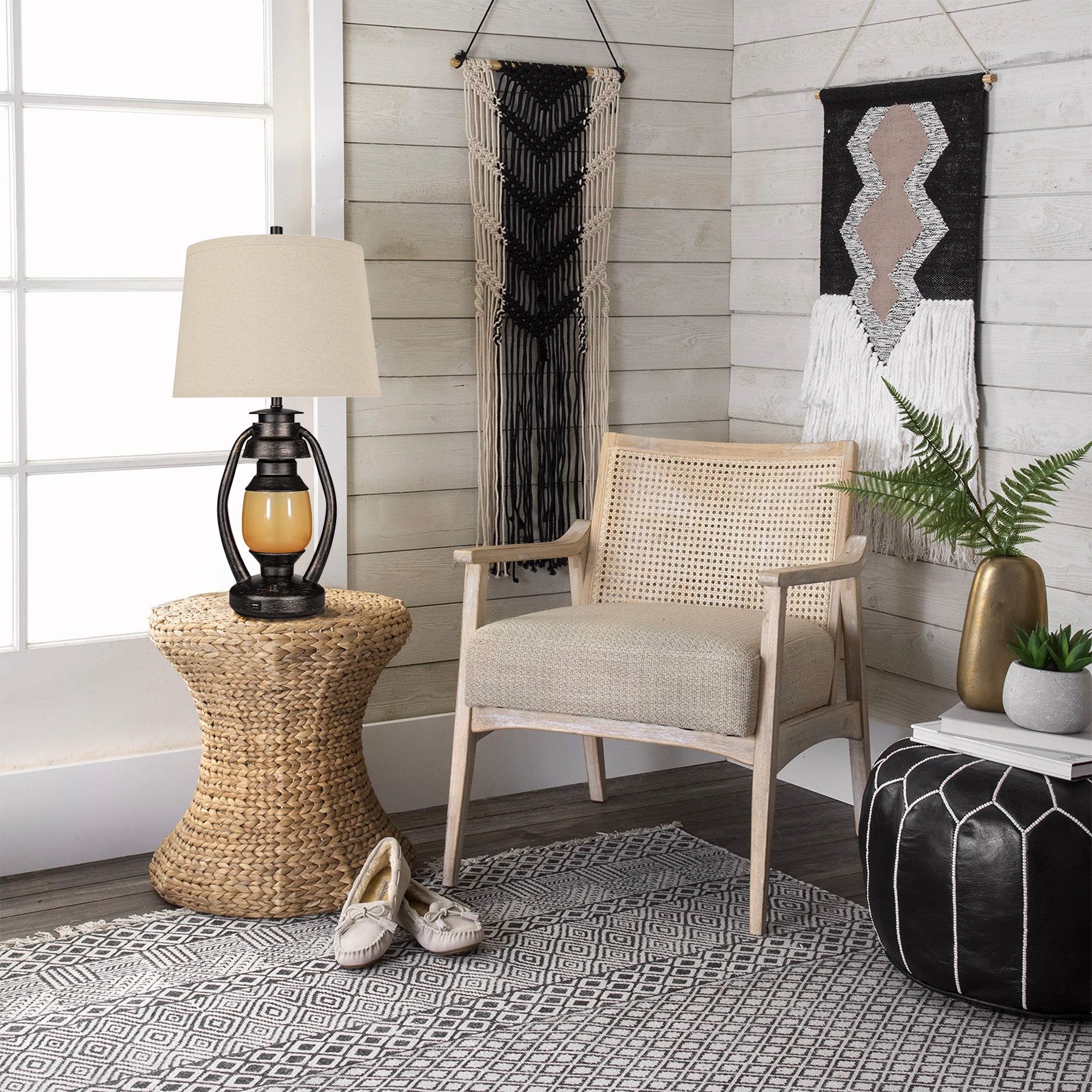 Jarif Metal USB Table Lamp