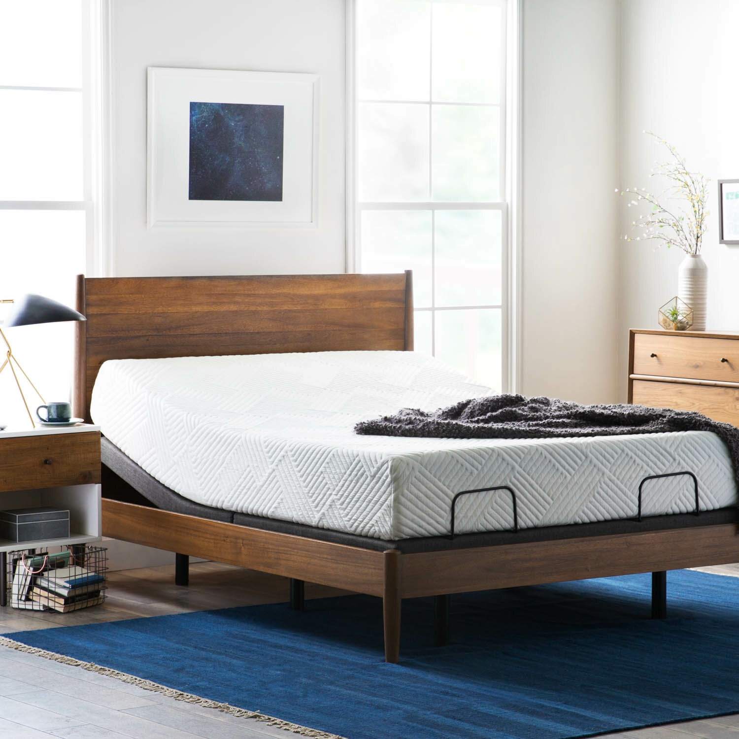 Kristofer Zero Gravity Adjustable Bed with Wireless Remote