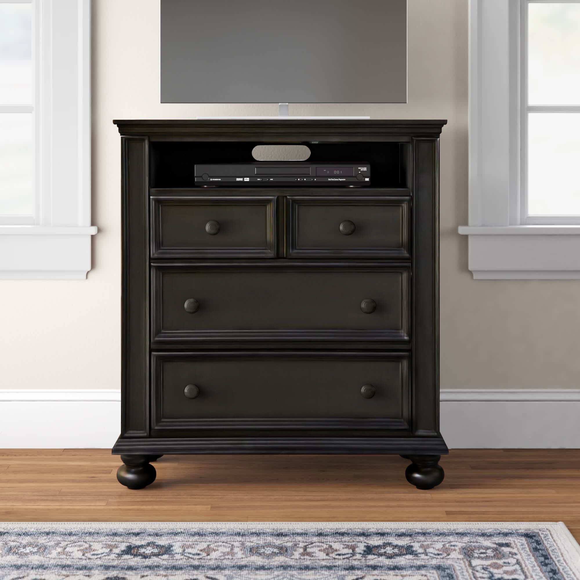 Lon 3 - Drawer Dresser