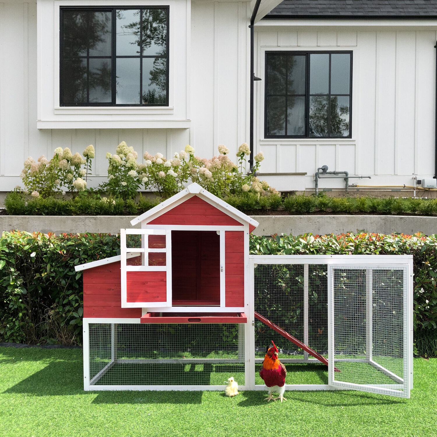 Mcmaster 25.6 Square Feet Chicken Coop with Chicken Run