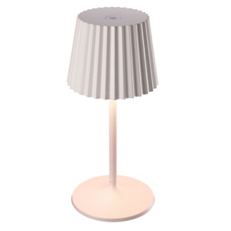 https://visualhunt.com/photos/23/metal-usb-desk-lamp.jpg?s=wh2