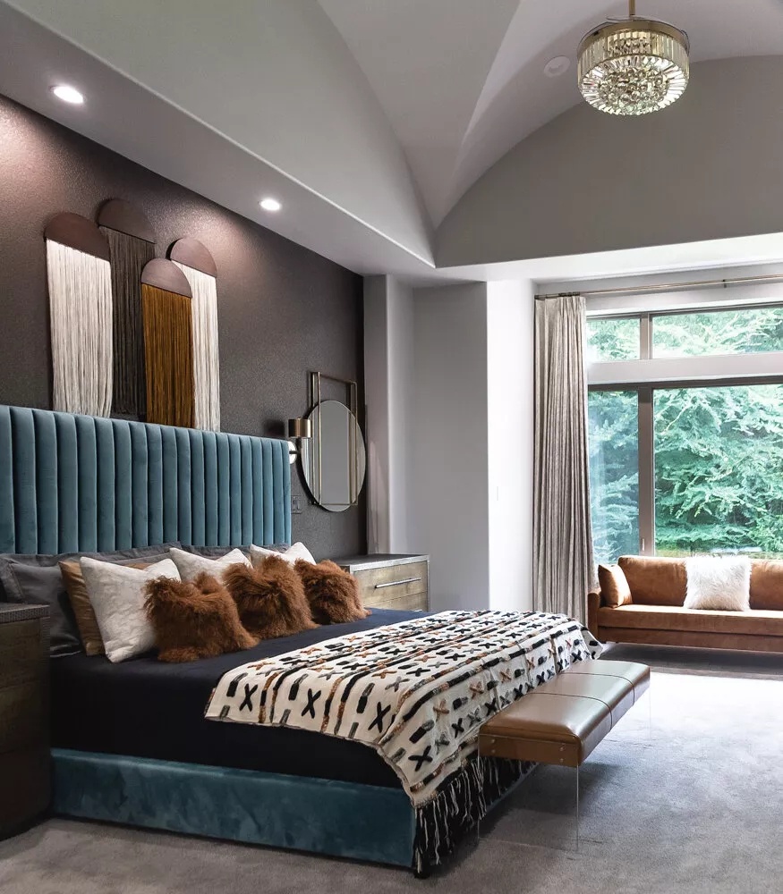 Modern bedroom with geometric patterns and bold colors