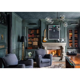 Room with muddled blue ceiling and walls