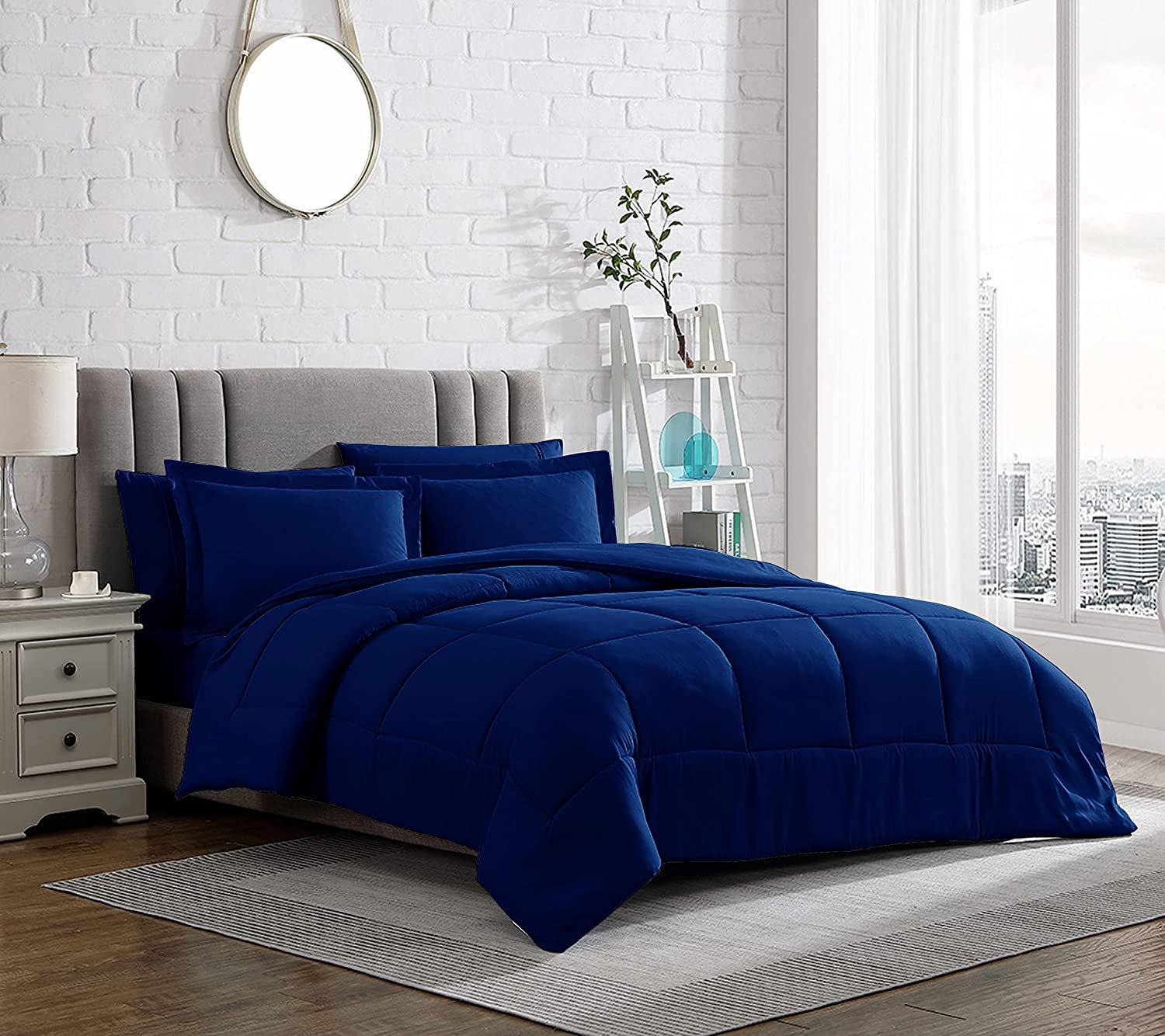 Nazma Comforter Set